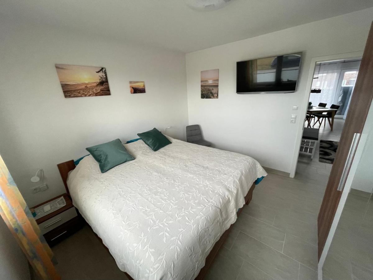 Ferienwohnung Wangeroase Schillig Exterior foto